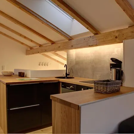 Ela Apartment